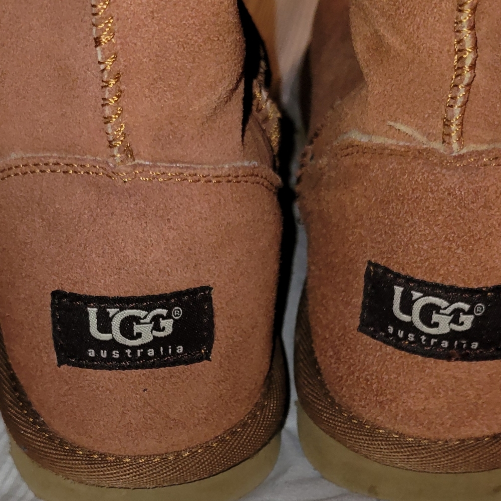 Ugg boots cinnamon